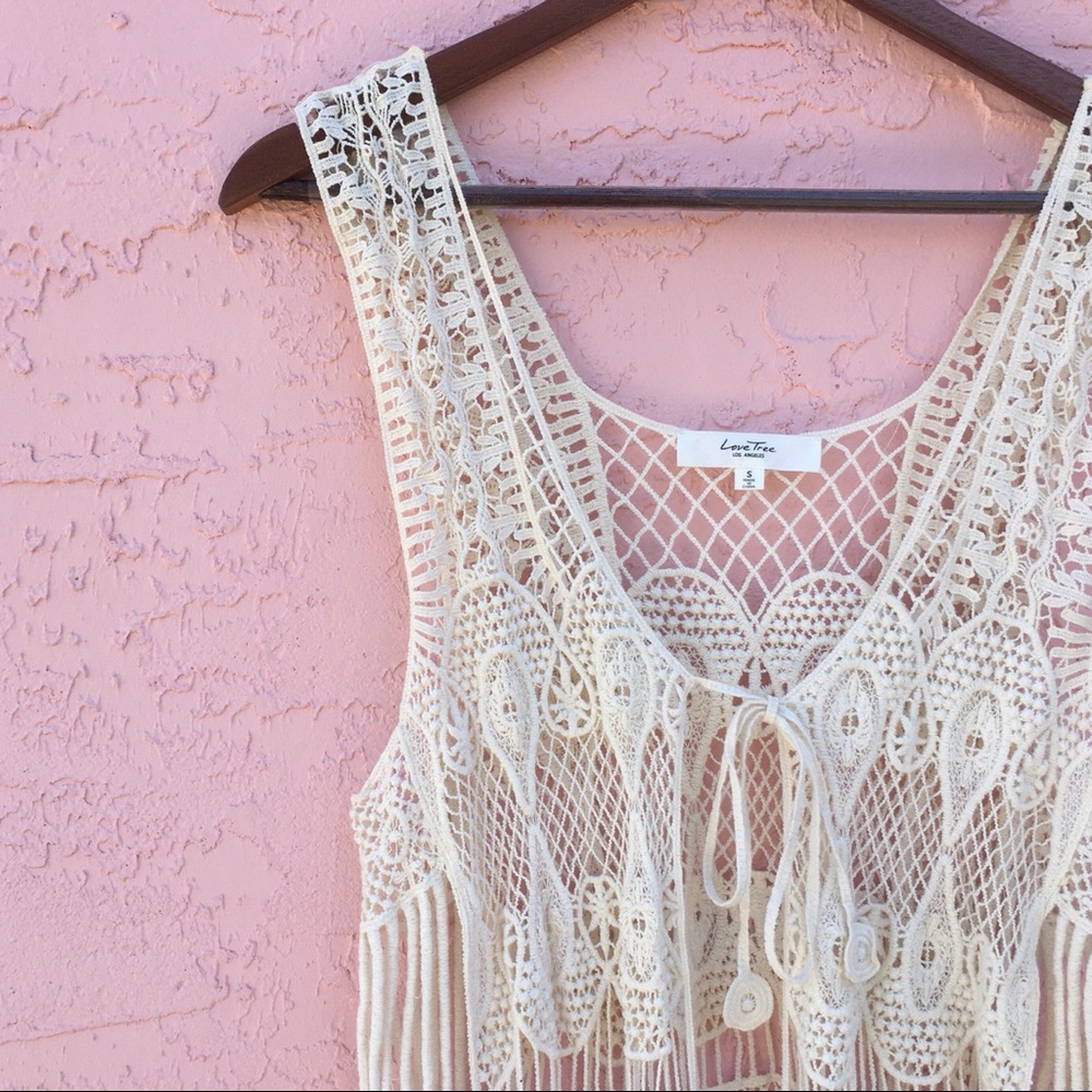 Love Tree Los Angeles Crochet Tie Front Vest Fringe Size Small - Picture 2 of 9